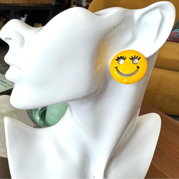 Vintage Jewelry - Vintage Yellow Smiley Face Earrings